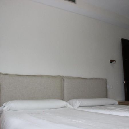 Apartamentos De Astroturismo La Canada Торрехон-эль-Рубио Экстерьер фото