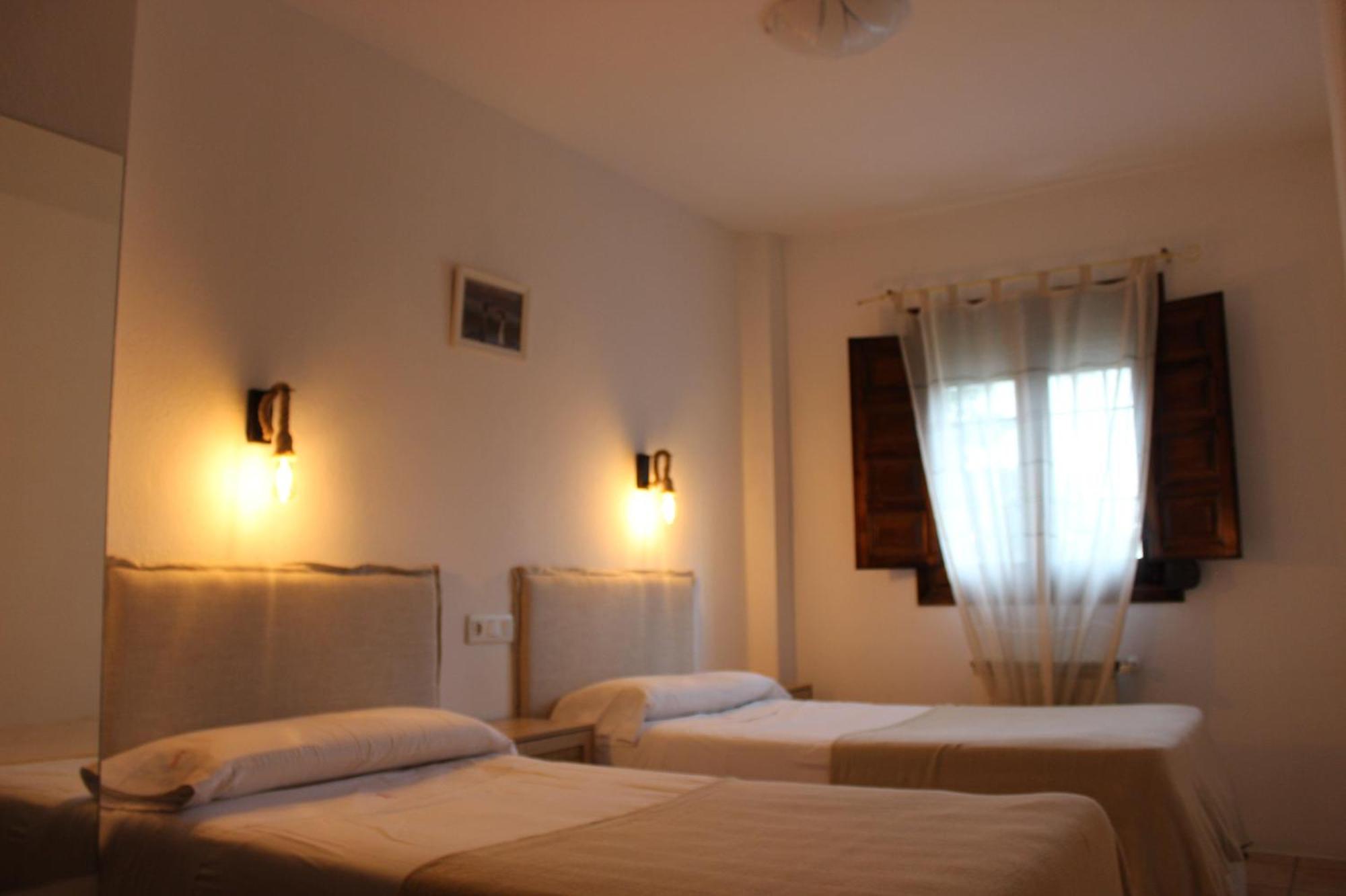 Apartamentos De Astroturismo La Canada Торрехон-эль-Рубио Экстерьер фото